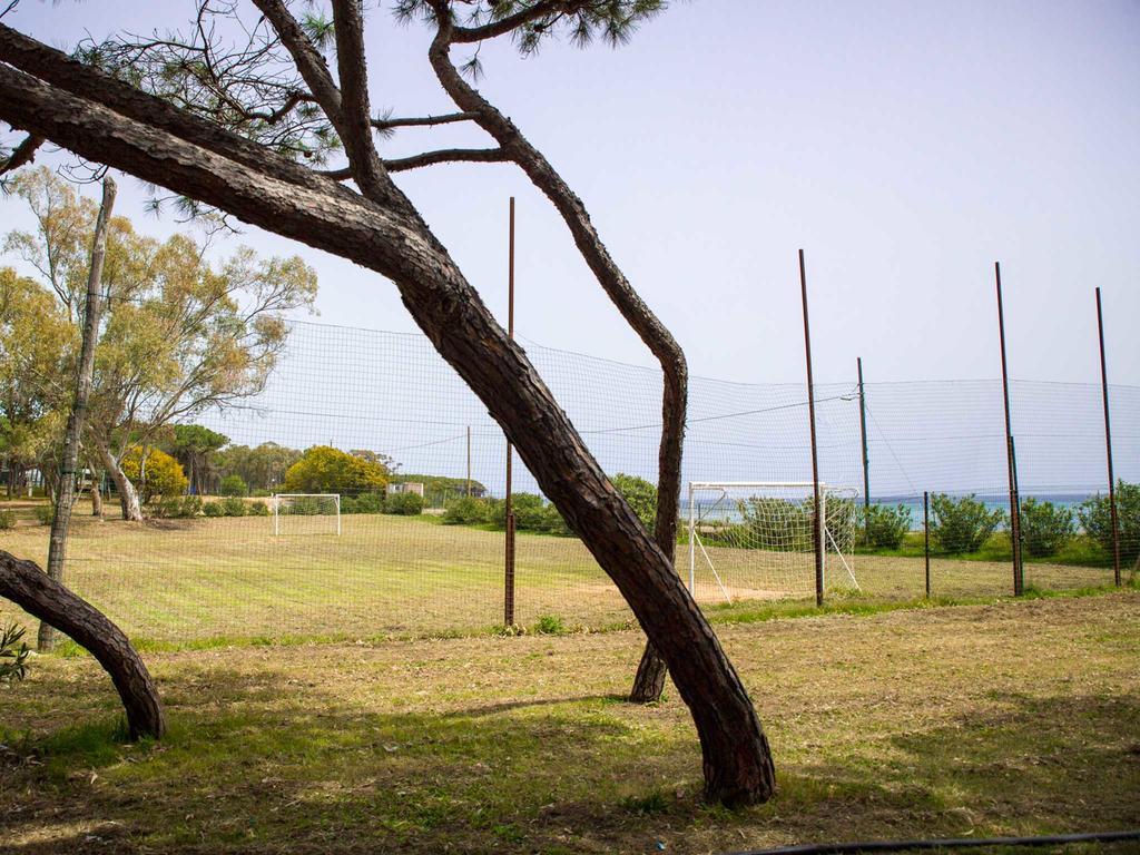 Camping Cala D'Ostia Hotel Pula Exterior photo