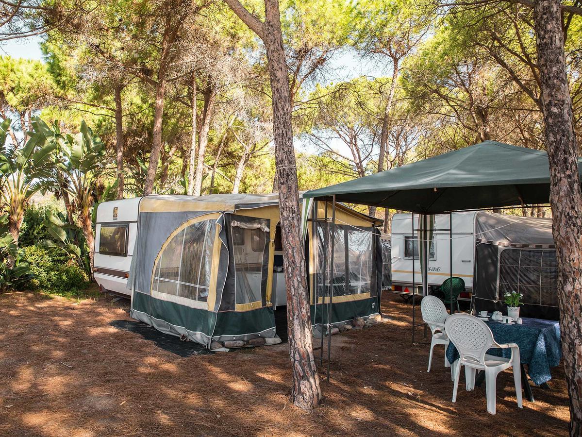 Camping Cala D'Ostia Hotel Pula Exterior photo